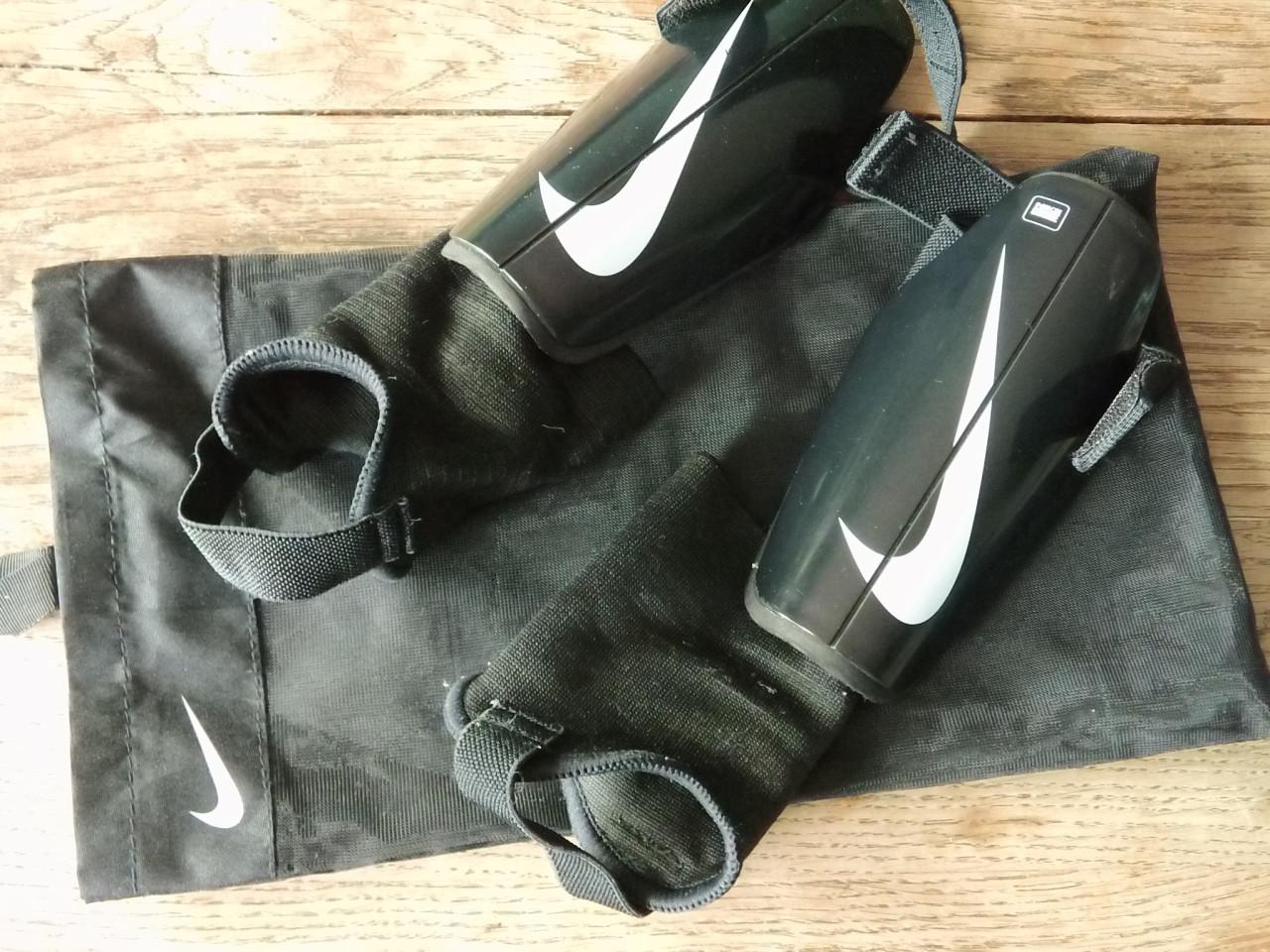 Nike Scheenbeschermers 120-130