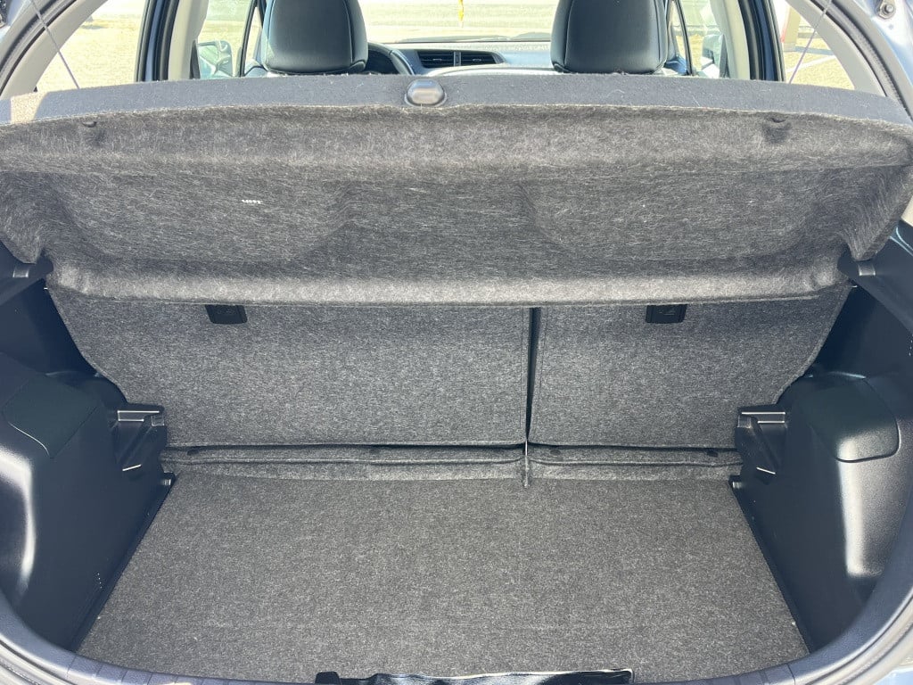 Toyota Yaris | net binnen | lage km-stand 1.5 full hybrid dynamic | camera 