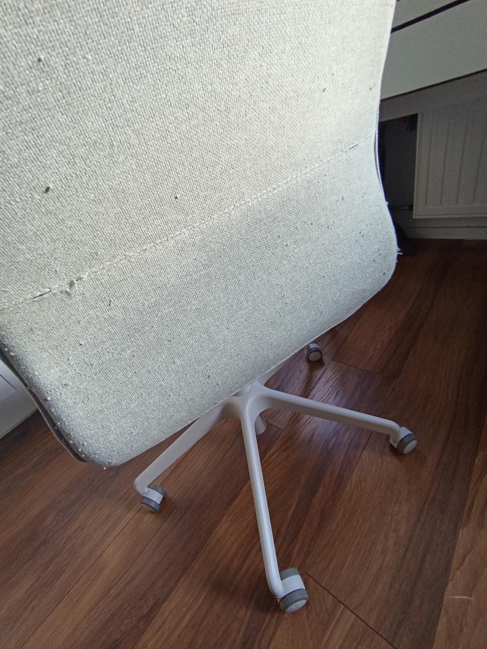 Bureau + stoel  Ikea