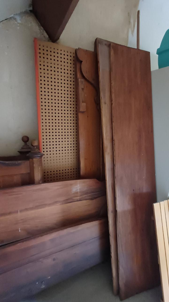 1 persoons antiek  bed