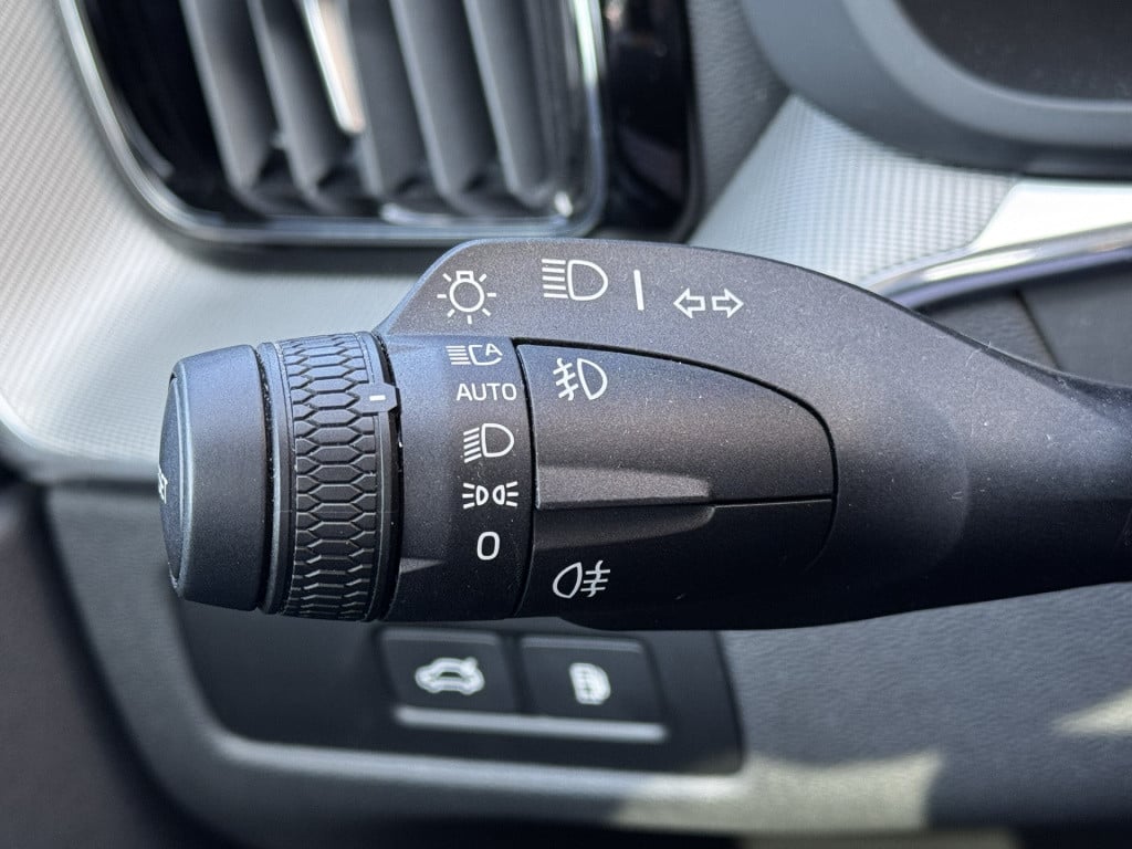 Volvo XC60 2.0 t6 plug-in hybrid awd plus black edition