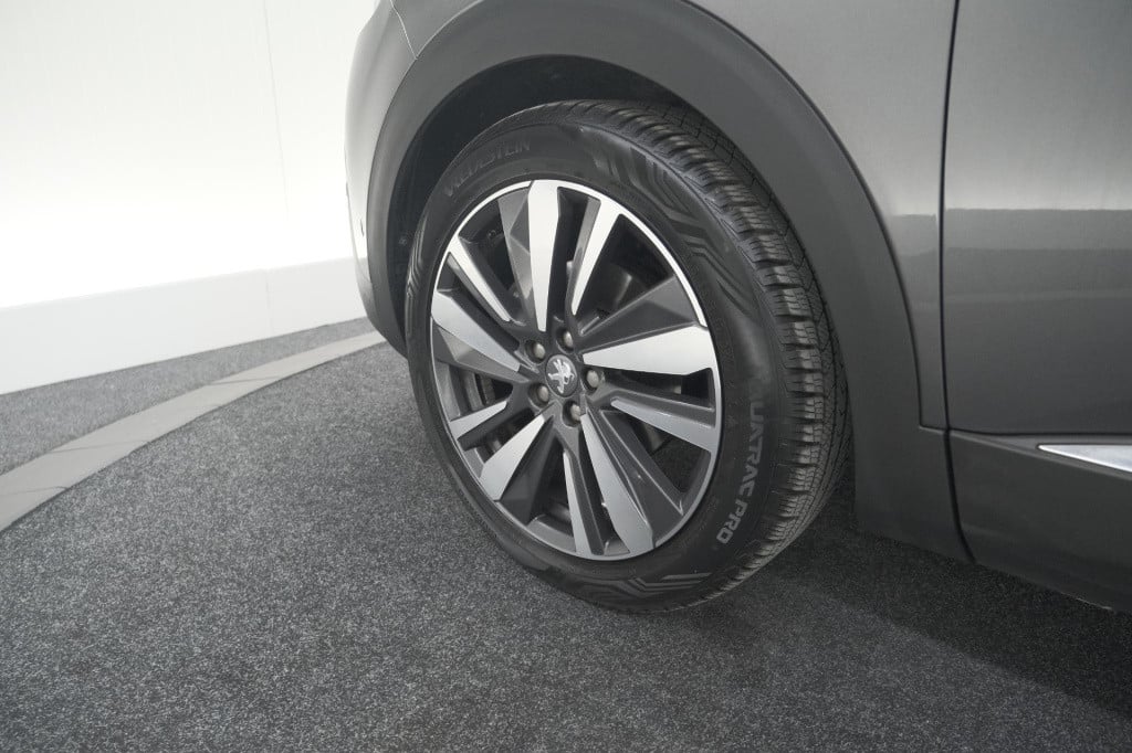 Peugeot 3008 1.6 puretech 180 gt line | camera | dodehoekdetectie | adaptie