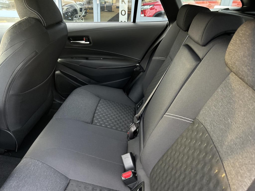 Suzuki Swace 1.8 hybrid style automaat nu met 3000,- korting!