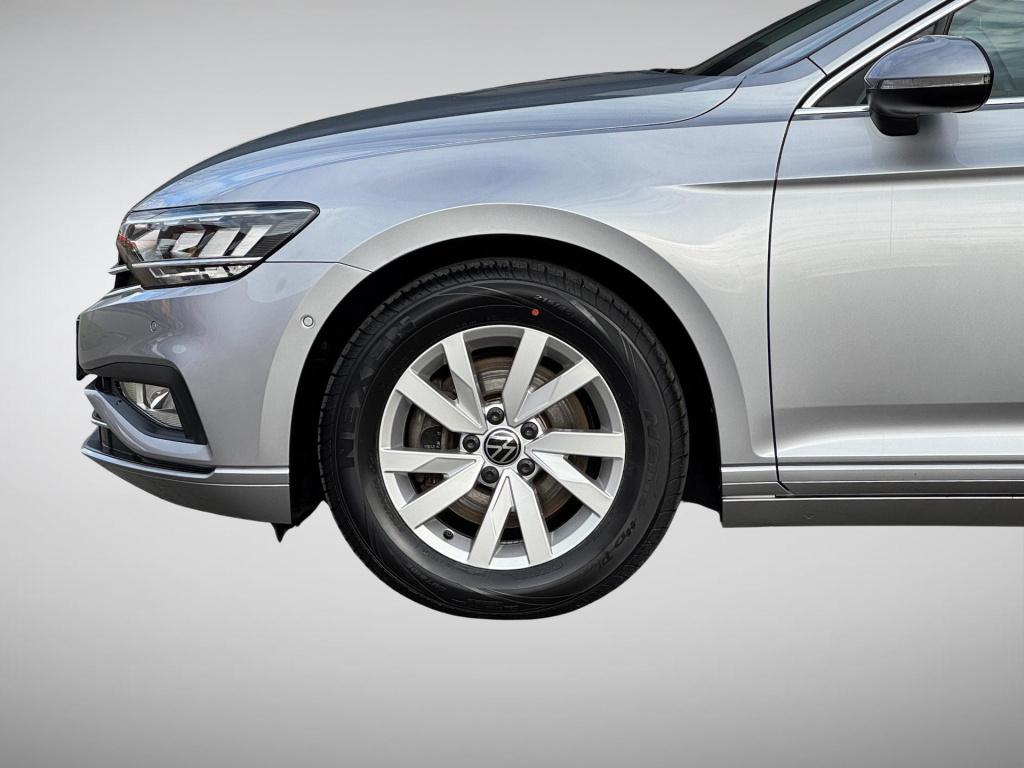 Volkswagen Passat 1.5 tsi business