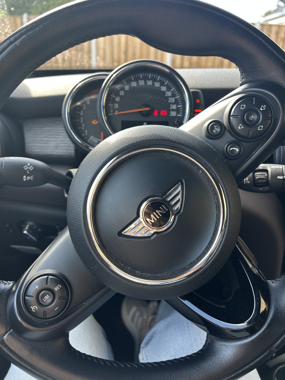 Mooie Mini Cooper 1.5i Zeer Compleet!