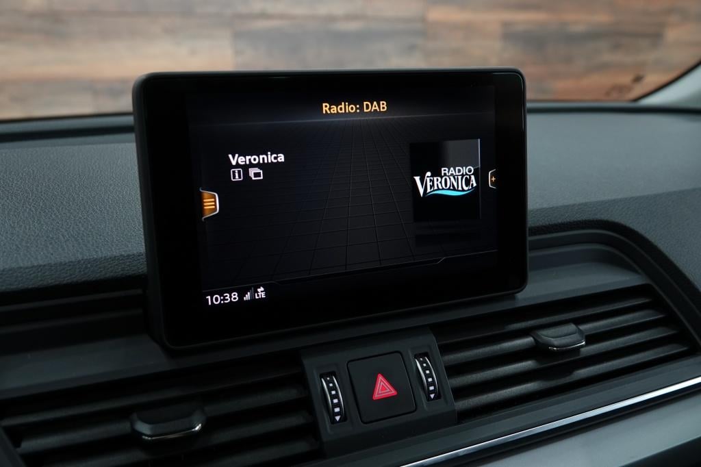 Audi Q5 2.0 quattro hybride | pano | luchtvering | led |