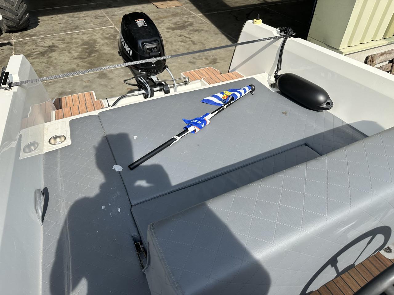 Tender - Namare 560 - Rebel - Suzuki 20 pk - Trailer