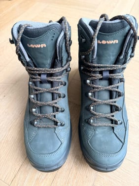 LOWA Renegade wandelschoenen NIEUW maat 42,5