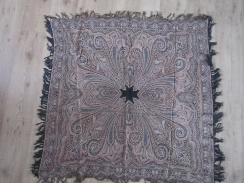 Vintage Kleedje 105x105 cm.