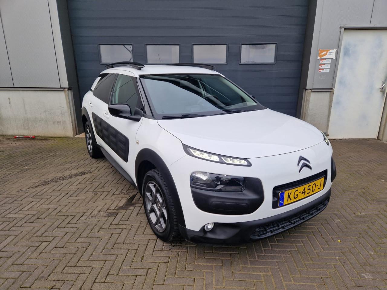 TE KOOP CITROEN C4 CACTUS 1.2 PURE TECH SHINE EURO 6 AUTOMAAT