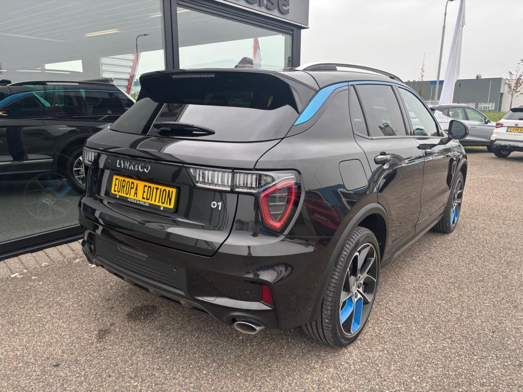Lynk & Co 01 1.5 261pk, pano, 360gr camera, adaptive cc, carplay