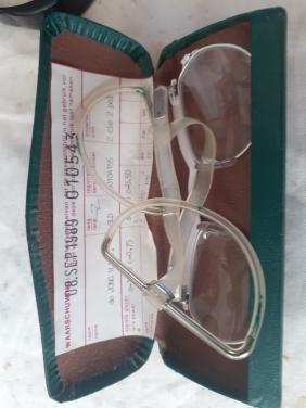 Grappig Soort Ziekefonds Brilletje met glazen - 1,5 ....Sportbril..?