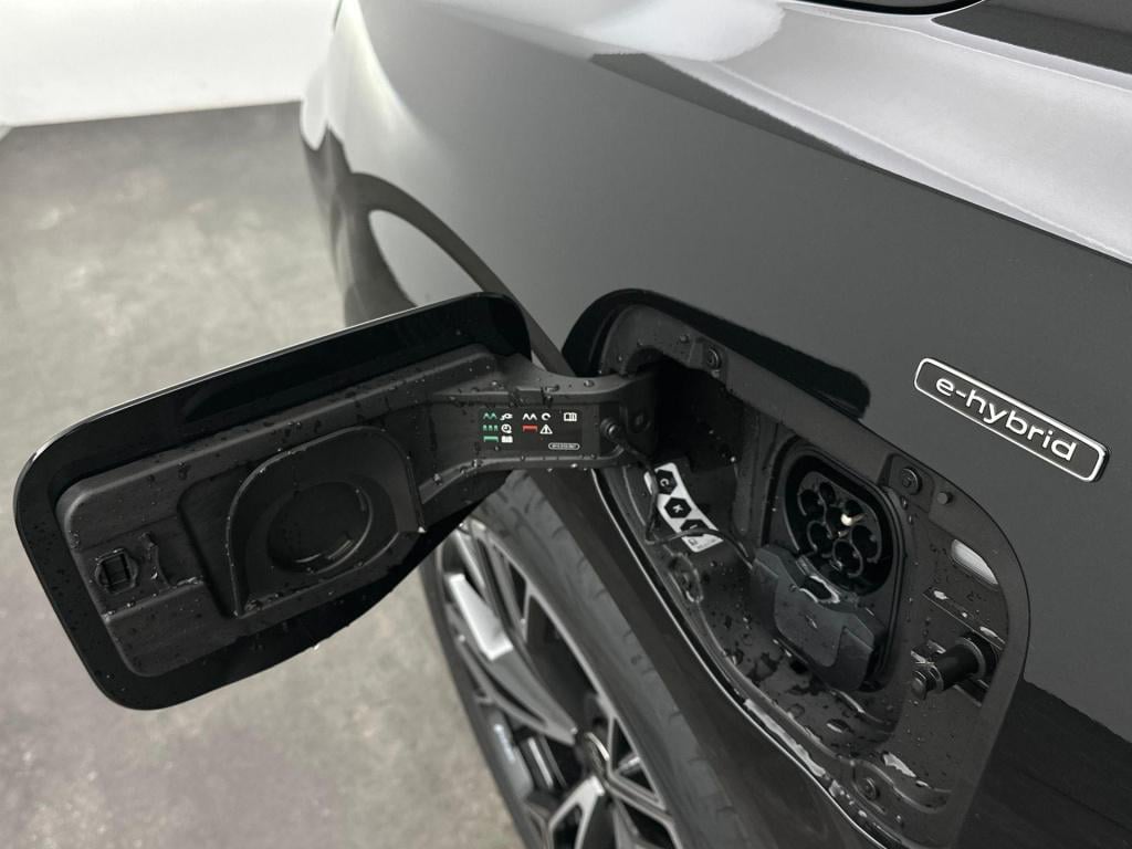 Audi Q3 s edition e-hybrid 200 kw / 272 pk suv 6 versn. s-
