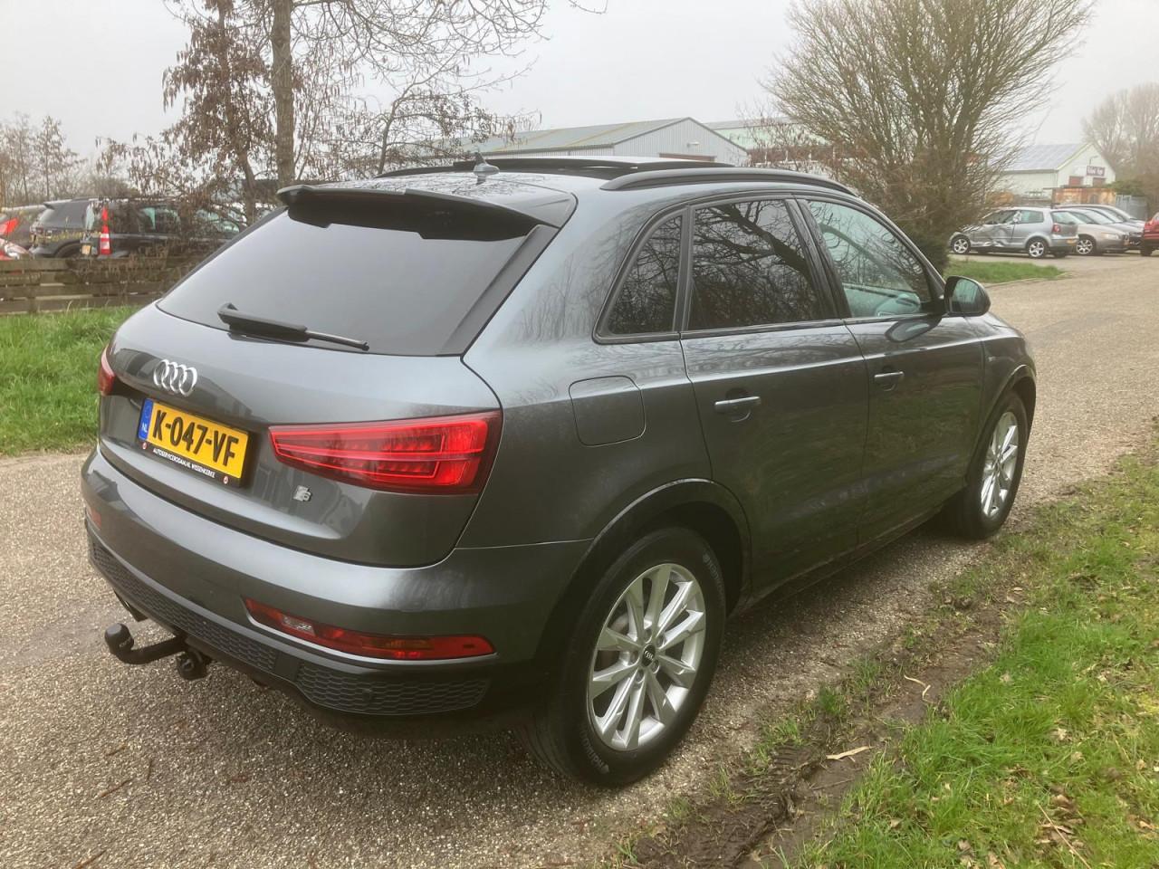 Audi Q3 1.4Tsi S-line Automaat