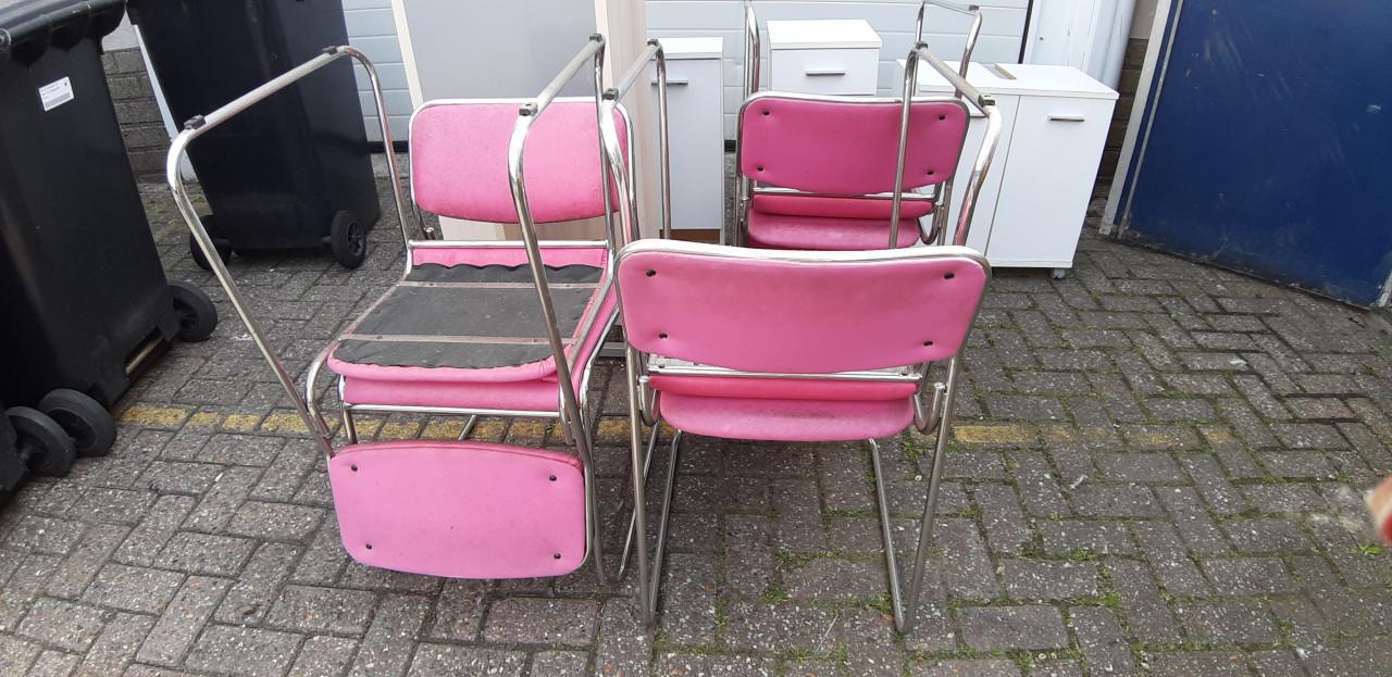 Roze stoel