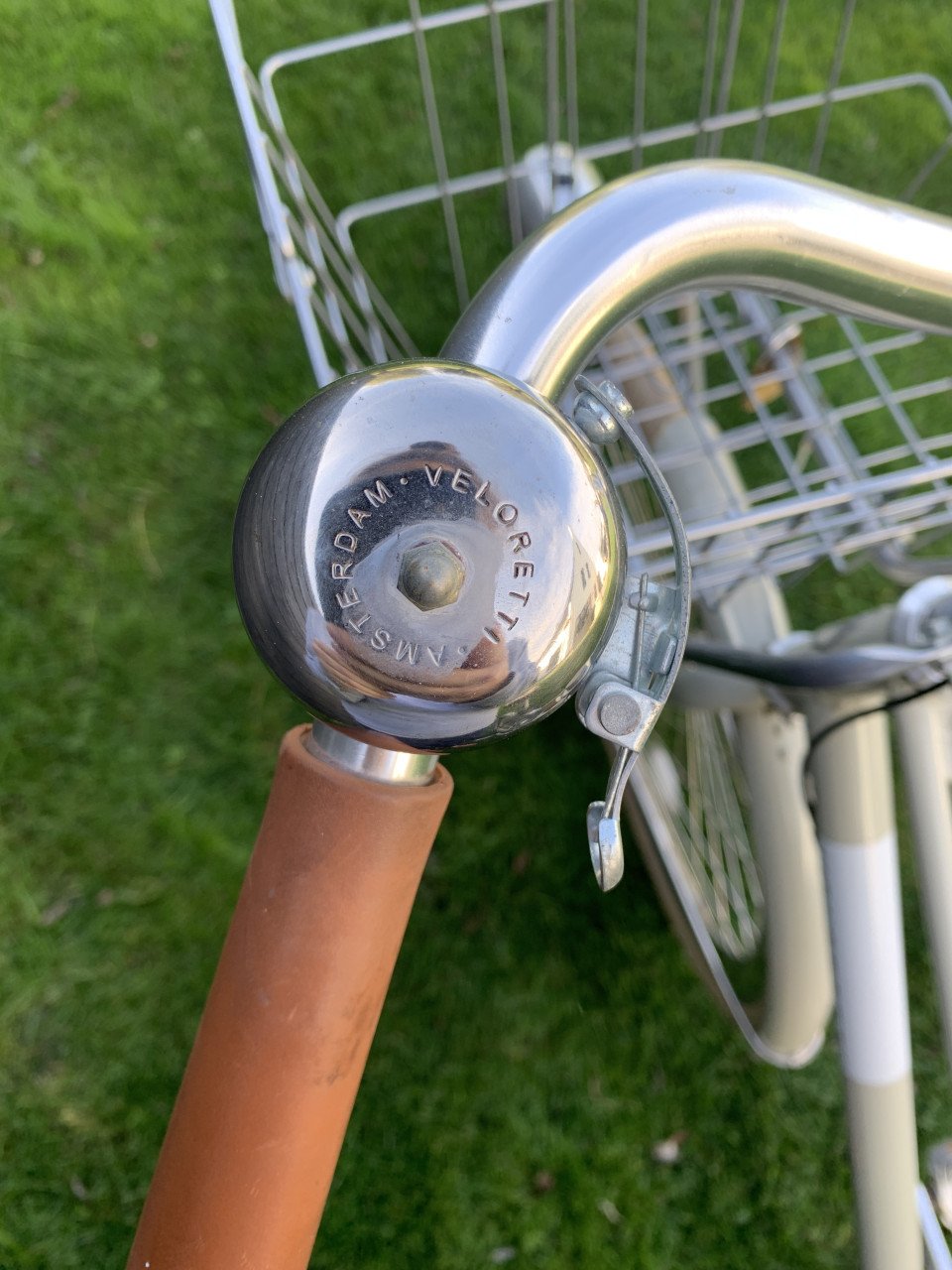 Veloretti fiets cafe racer pebble grey