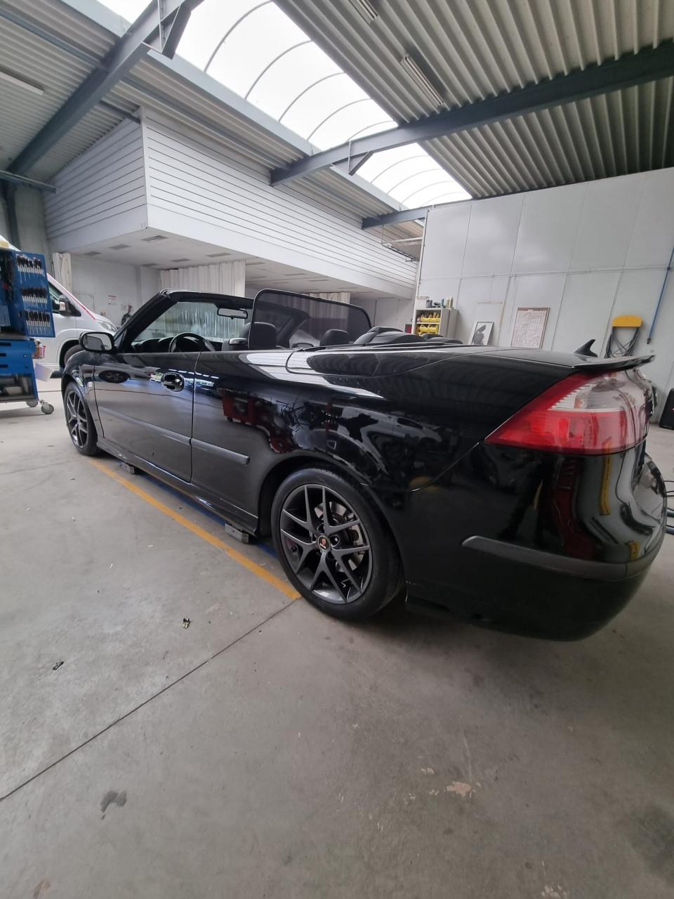 Saab 9-3 Aero m6 2-liter cabriolet