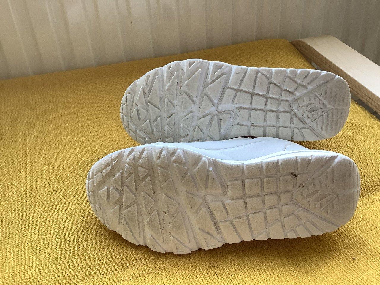 Meisjes Skechers maat 35