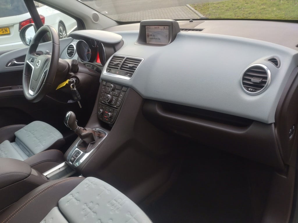 Opel Meriva 1.4i turbo cosmo
