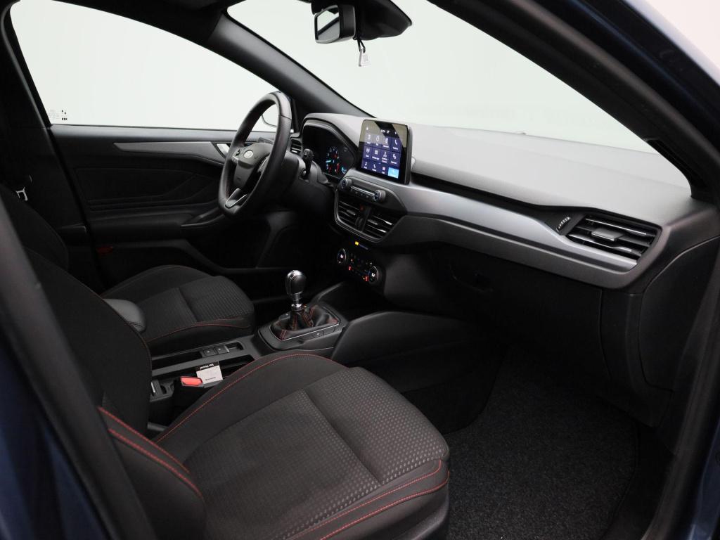 Ford Focus wagon 1.0 ecoboost hybrid st line style | trekhaak | climate con