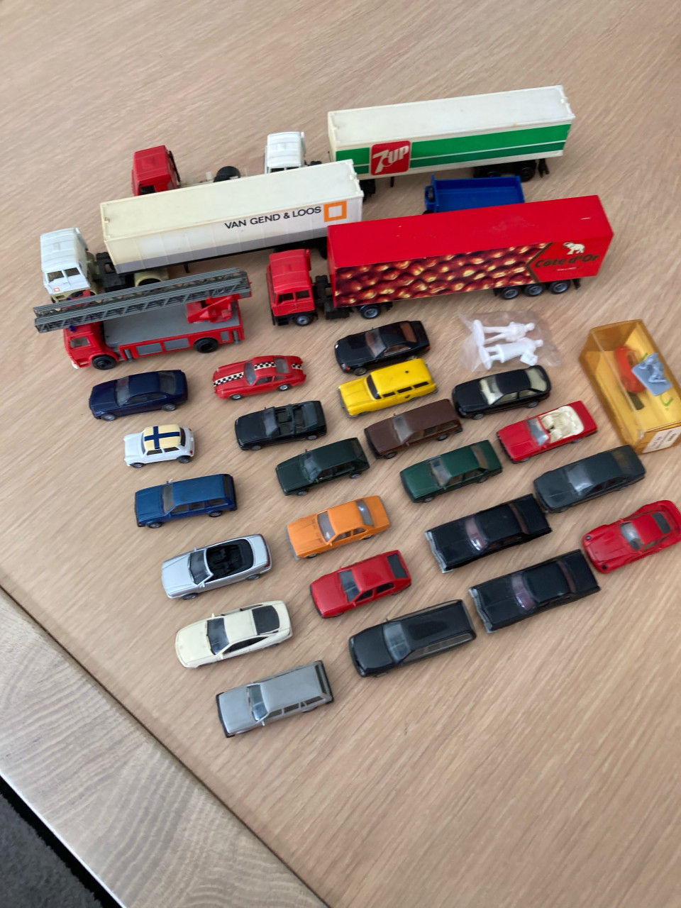 25 Modelauto’s veel Opel 1 : 87