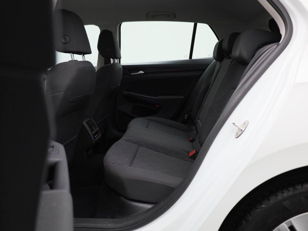 Volkswagen Golf 1.0 etsi life | automaat | stoel - stuur verwarming | navig