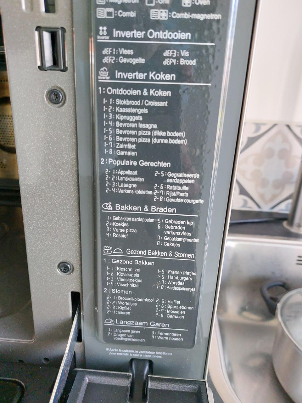 Combi oven-magnetron
