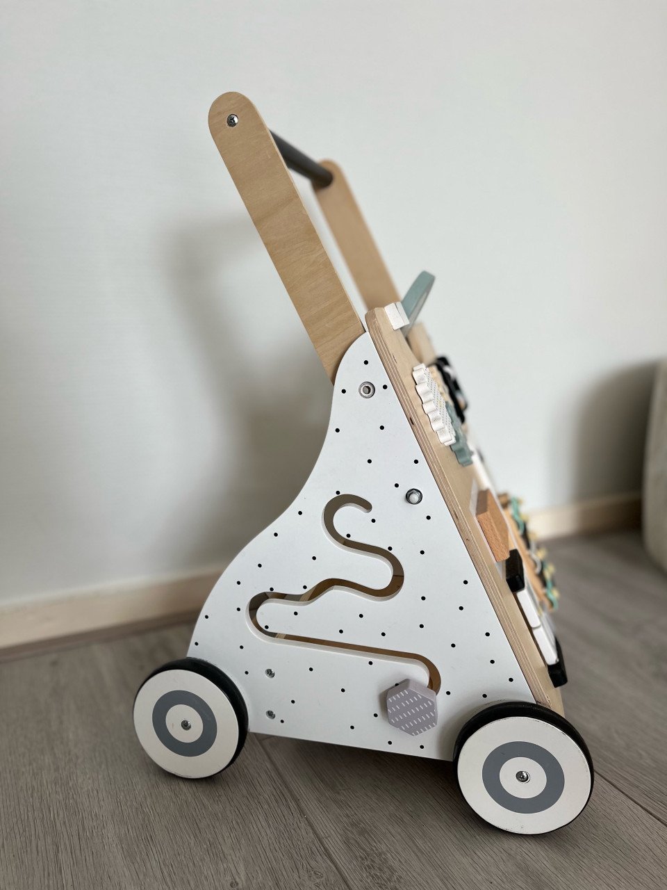 Houten baby loopwagen