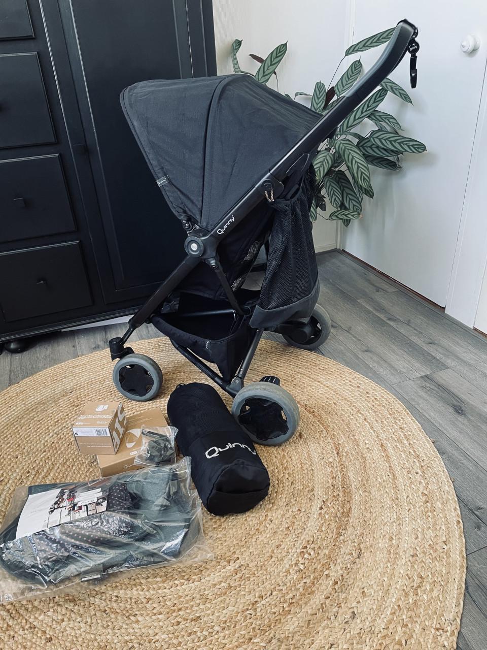 Zwarte Quinny Zapp Xpress plus met vele accessoires