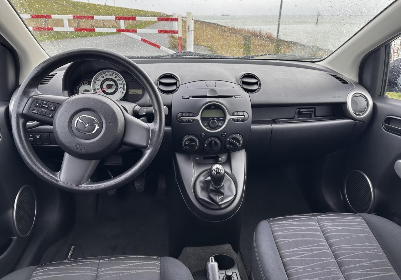 MAZDA 2 hatchback 1,3