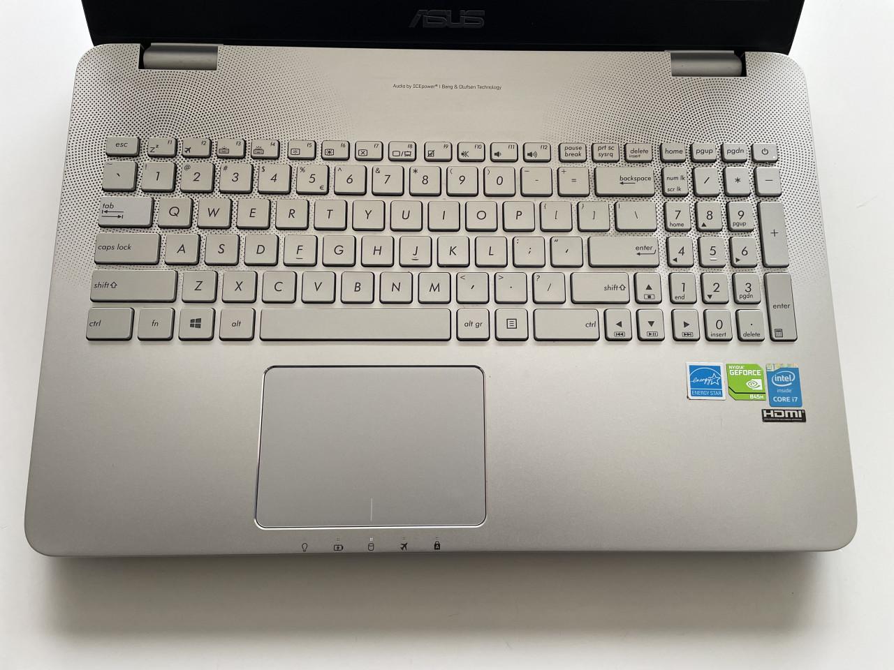 Asus game laptop ~ met Office & Illustrator