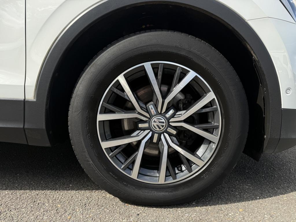 Volkswagen Tiguan 1.4 tsi act connected series - luxe uitvoering - leer - p