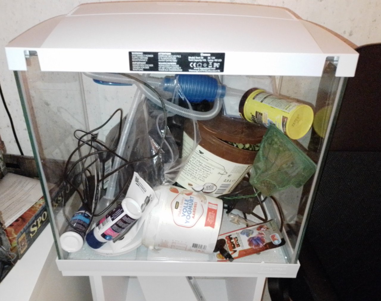 Te koop;aquarium wit