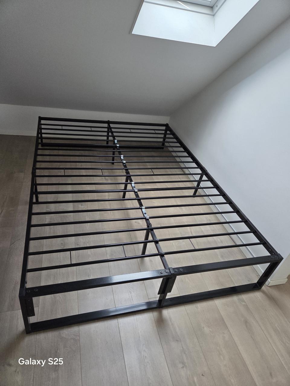 Bed 160 x 200 tweepersoons