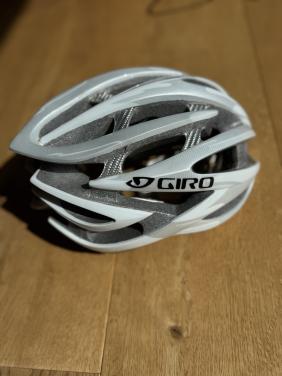 Helm Giro