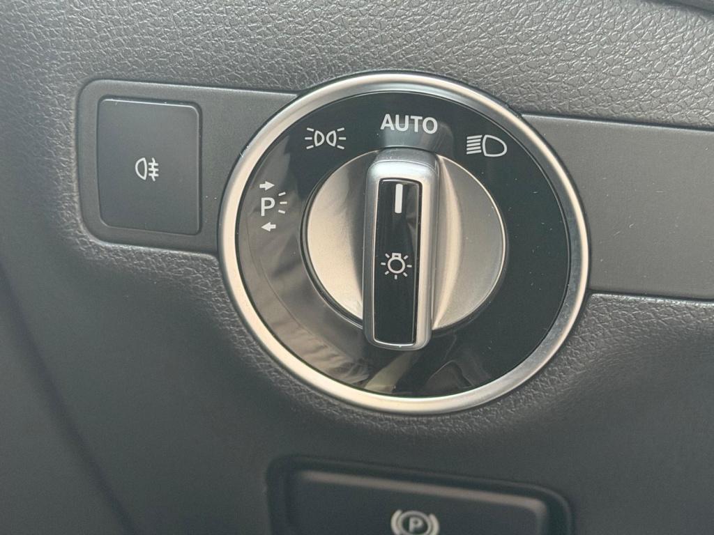 Mercedes-Benz Gla-klasse 200 ambition amg line l stoelverwarming l intellig