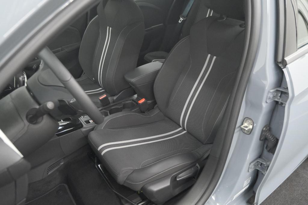 Opel Corsa 1.2 turbo 110 hybrid gs | dodehoekdetectie | stoelverwarming | p