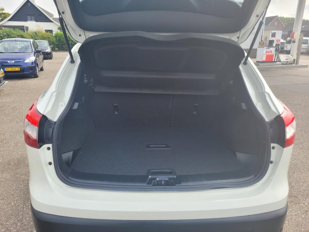 Nissan Qashqai 1.2 n-vision automaat panoramadak 360 camera navi