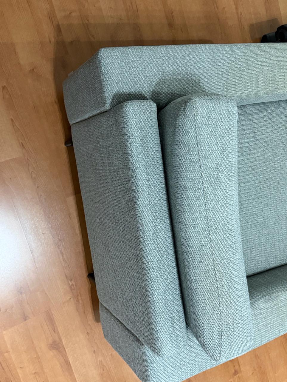 Fauteuil van Zuiver livhtgrijs