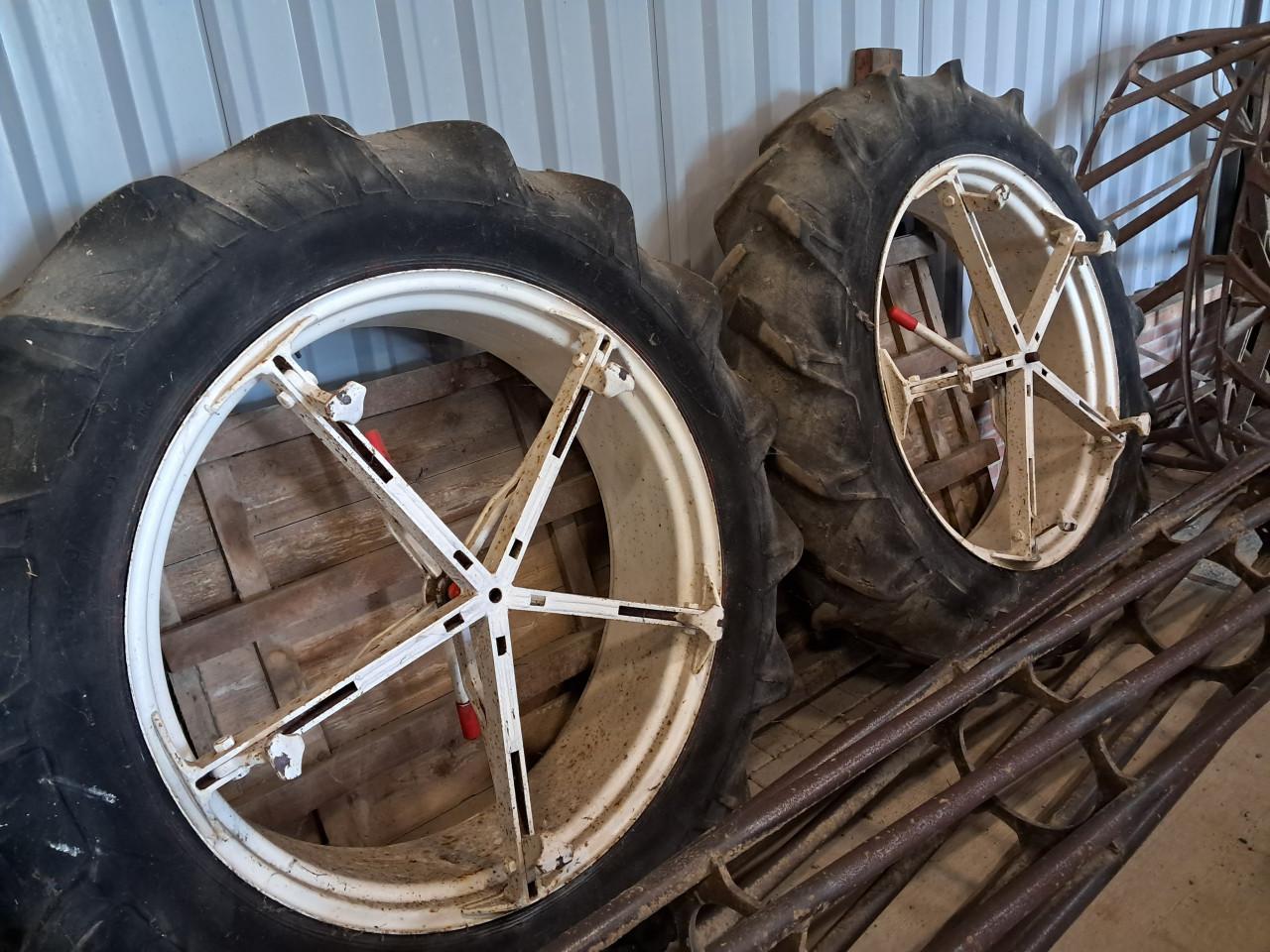 Diverse landbouw machines en toebehoren !