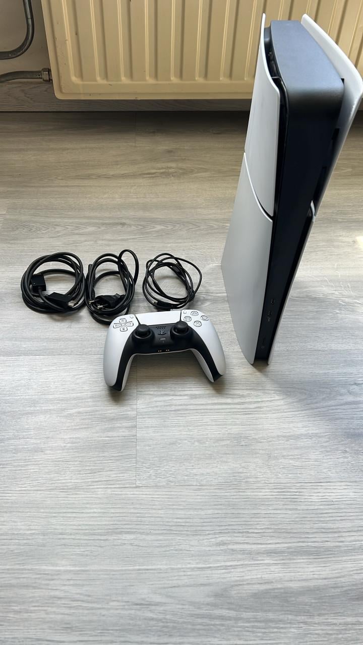 Playstation 5 Slim Digital Editie 825GB - Zo goed als nieuw