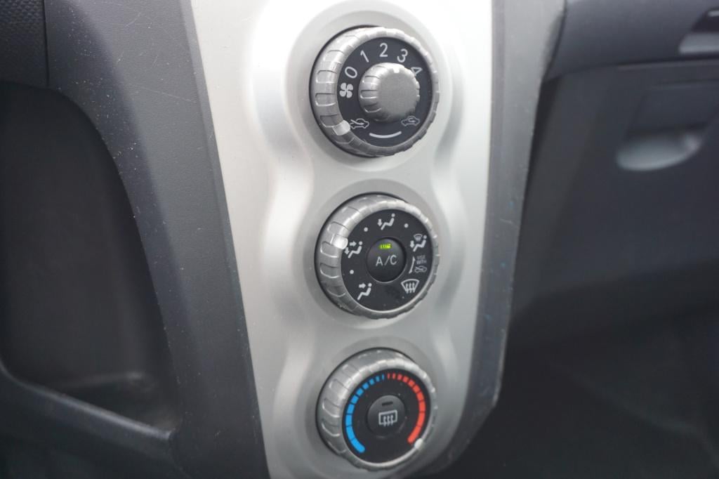 Toyota Yaris 1.3 vvti sol airco / elektr. ramen / nap