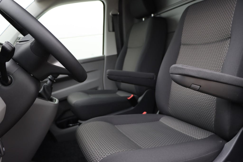 Volkswagen Transporter 2.0 tdi l2h1 28 comfortline 110pk