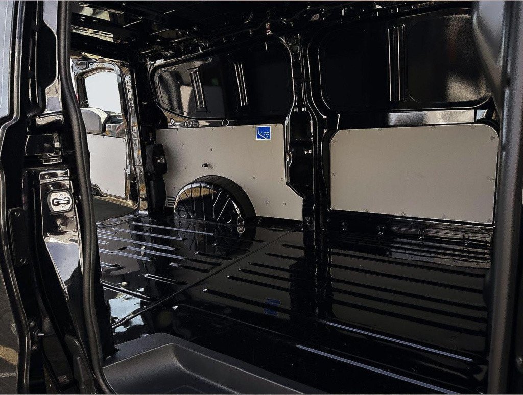 Volkswagen Transporter 2.0 tdi l2h1 30 style