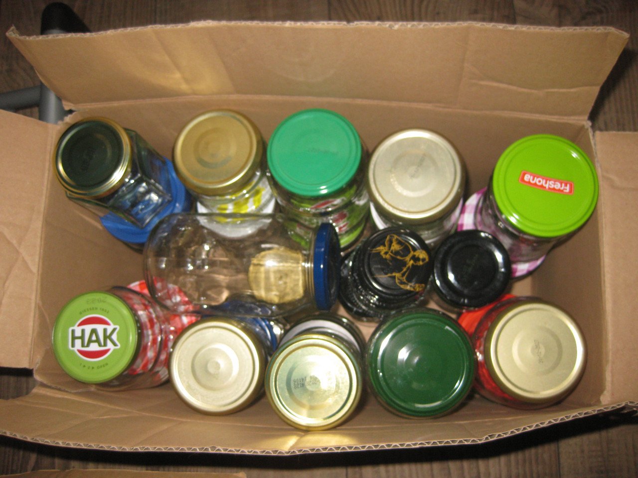 Glazen jam potjes