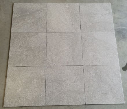 11,7 m² grijs gemeleerde tegels 30x30 cm van € 45,74 per m² voor