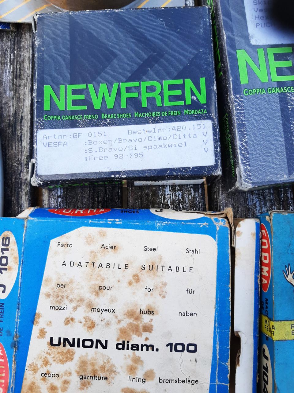 Diverse nieuwe scooteronderdelen, alles voor € 25,-