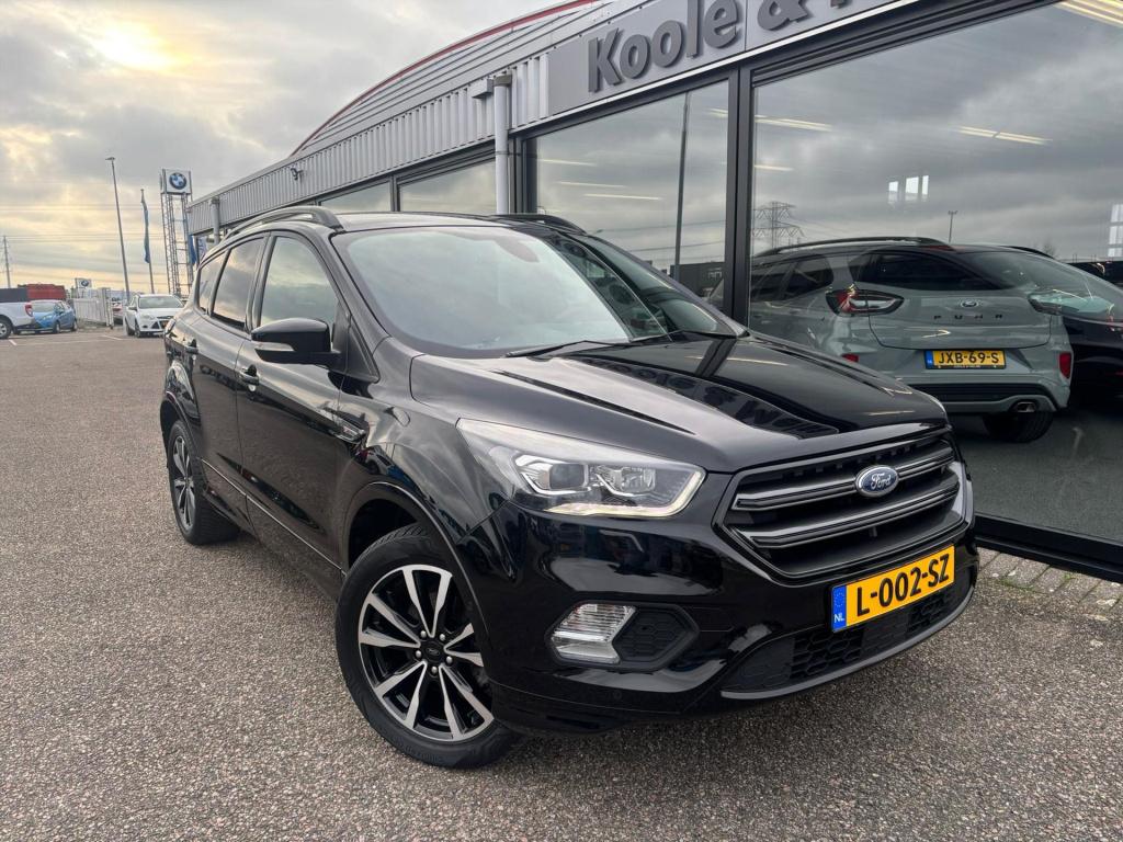 Ford Kuga 1.5 ecoboost 150pk 2wd st line, trekhaak