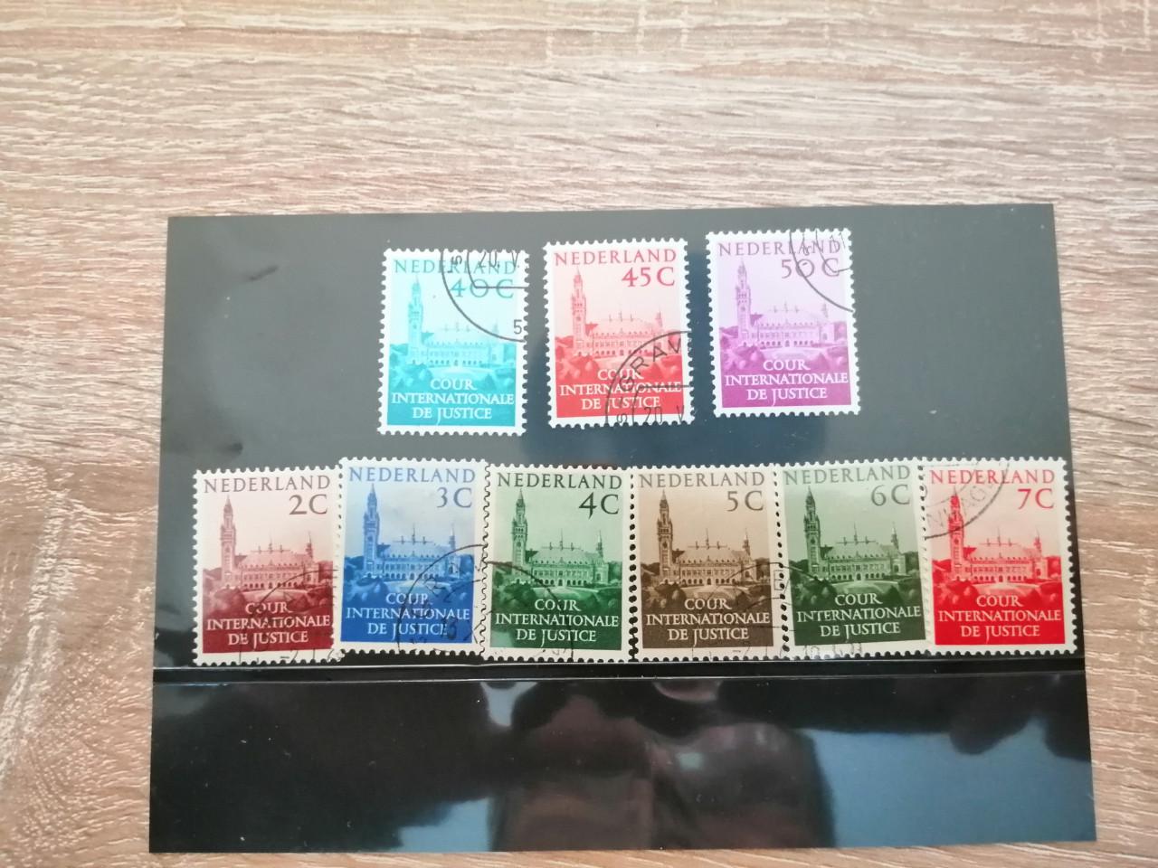 Postzegels court internationaal