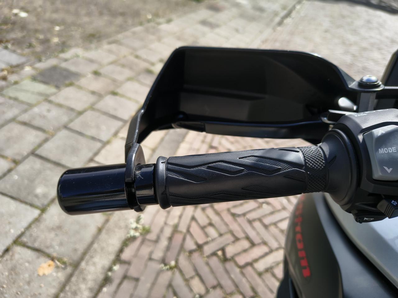 Suzuki V-Strom DL1000